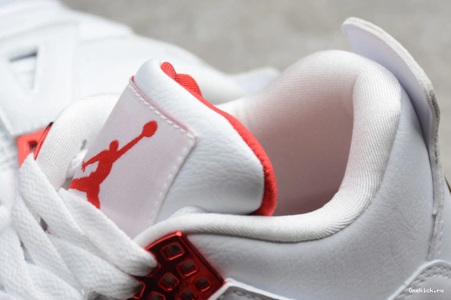 One Kick CT8527-112 Air 4 Jordan Metallic Red 0816